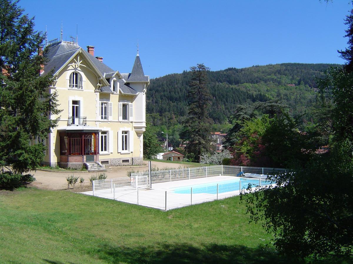 Les Chalets Du Domaine Des Soyeux Saint-Julien-Molin-Molette Dış mekan fotoğraf